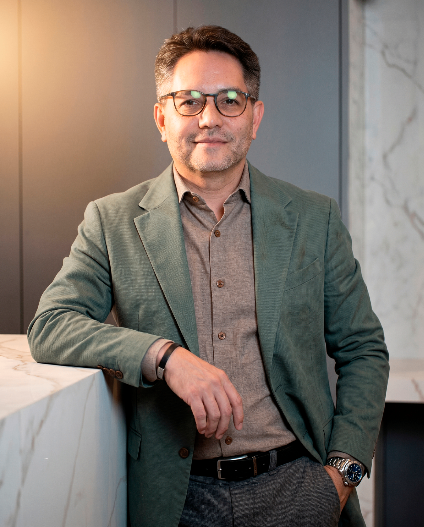 Dr. Fernando Saito